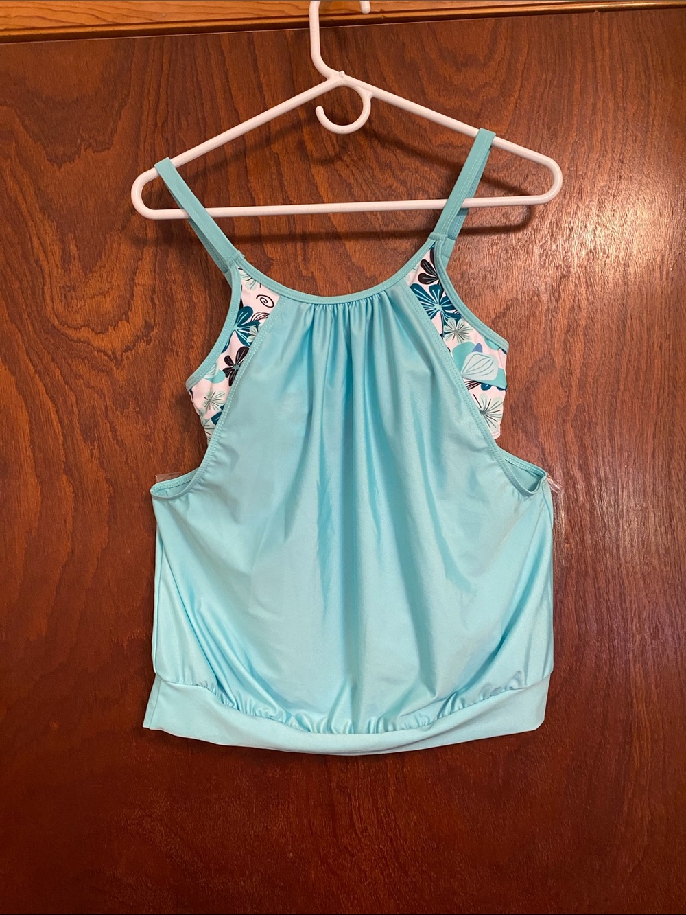 No name women’s size small swim suit